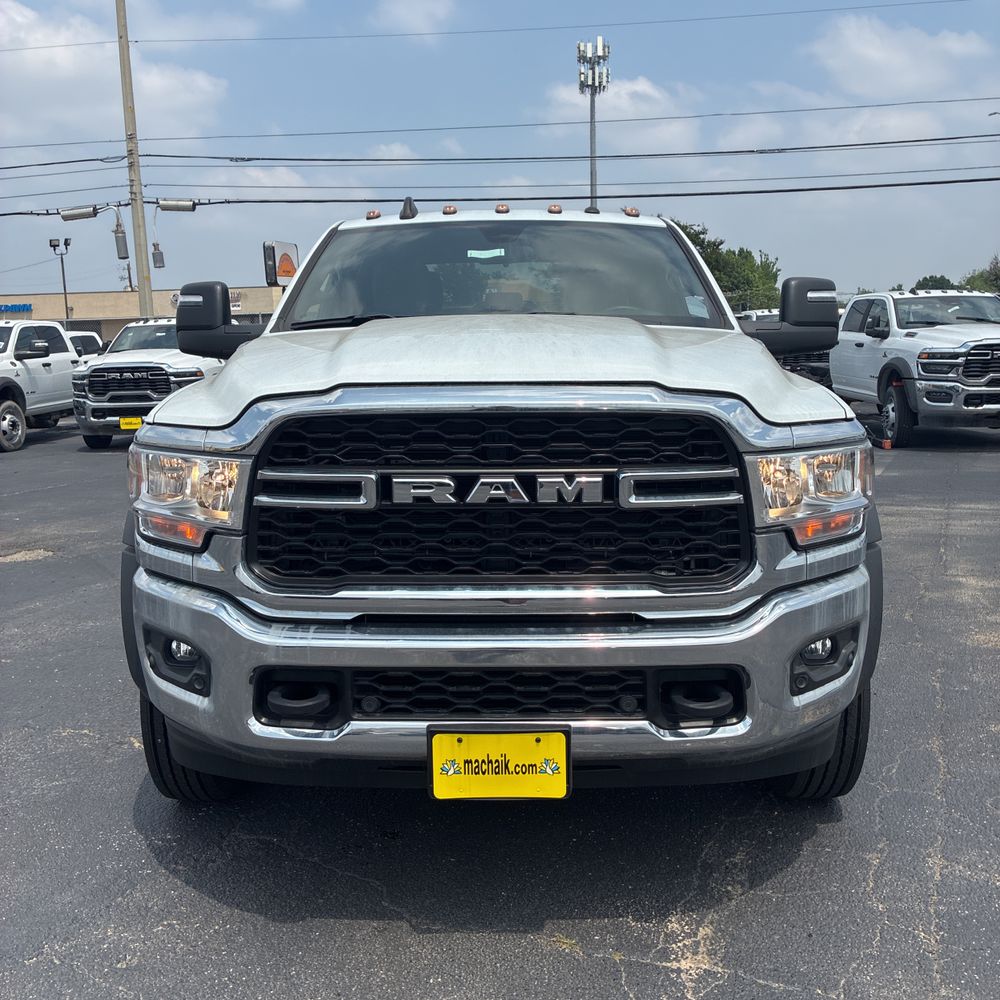 2024 Ram 5500 Chassis Tradesman/SLT/Laramie/Limited