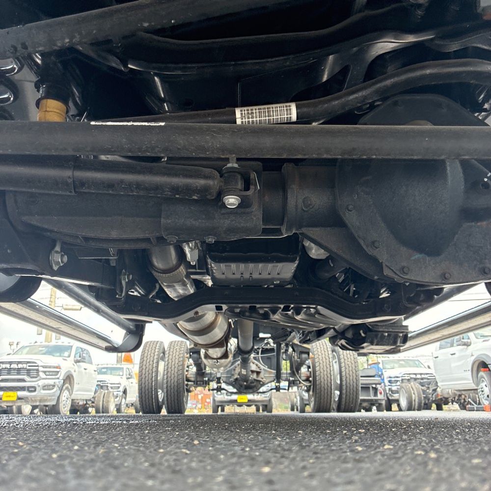 2024 Ram 5500 Chassis Tradesman/SLT/Laramie/Limited