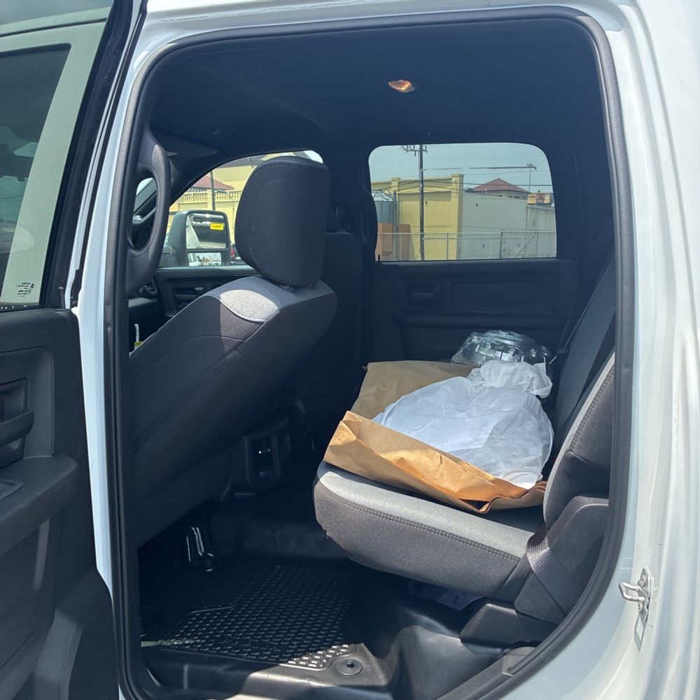 2024 Ram 5500 Chassis Tradesman/SLT/Laramie/Limited