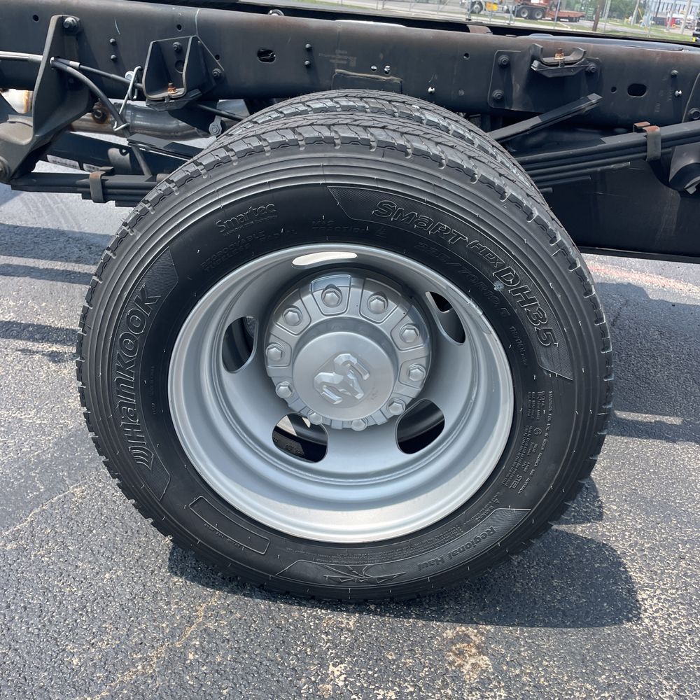 2024 Ram 5500 Chassis Tradesman/SLT/Laramie/Limited