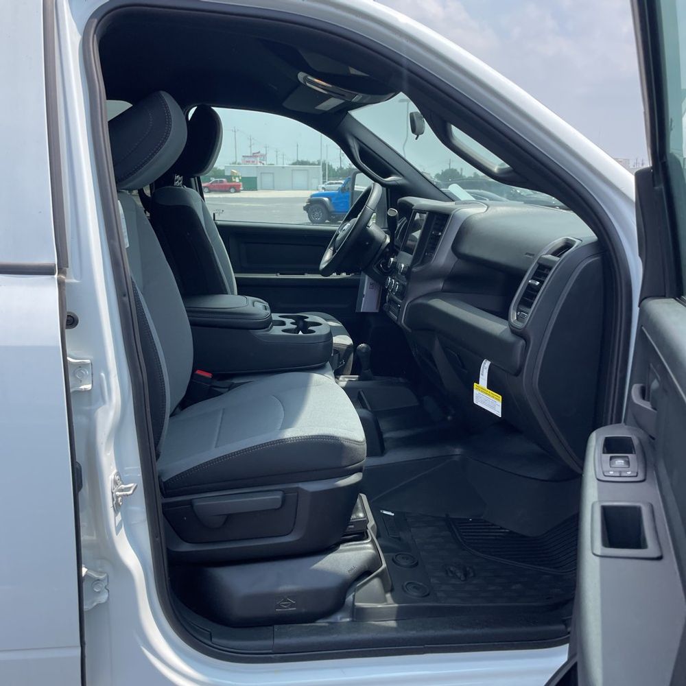 2024 Ram 5500 Chassis Tradesman/SLT/Laramie/Limited