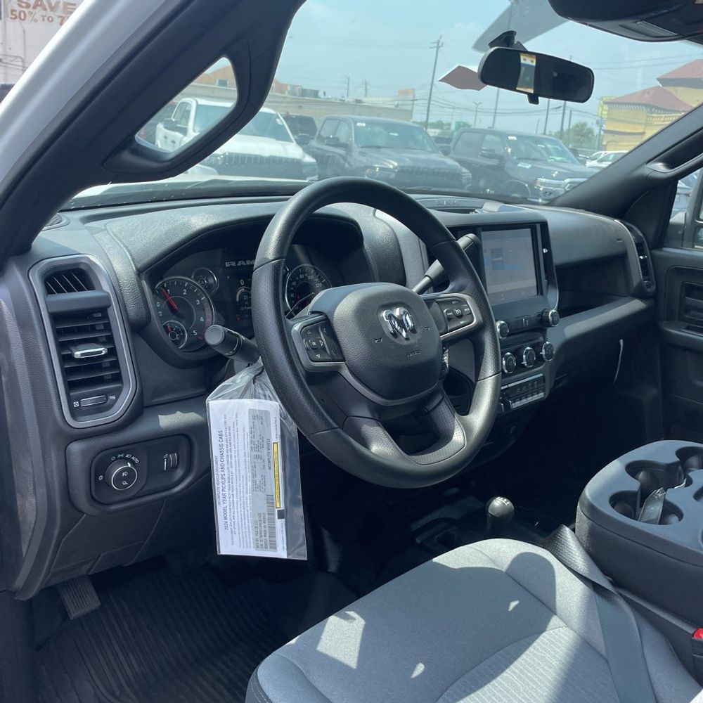2024 Ram 5500 Chassis Tradesman/SLT/Laramie/Limited