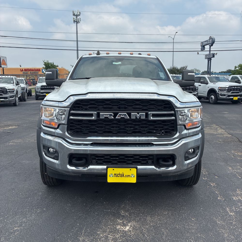 2024 Ram 5500 Chassis Tradesman/SLT/Laramie/Limited