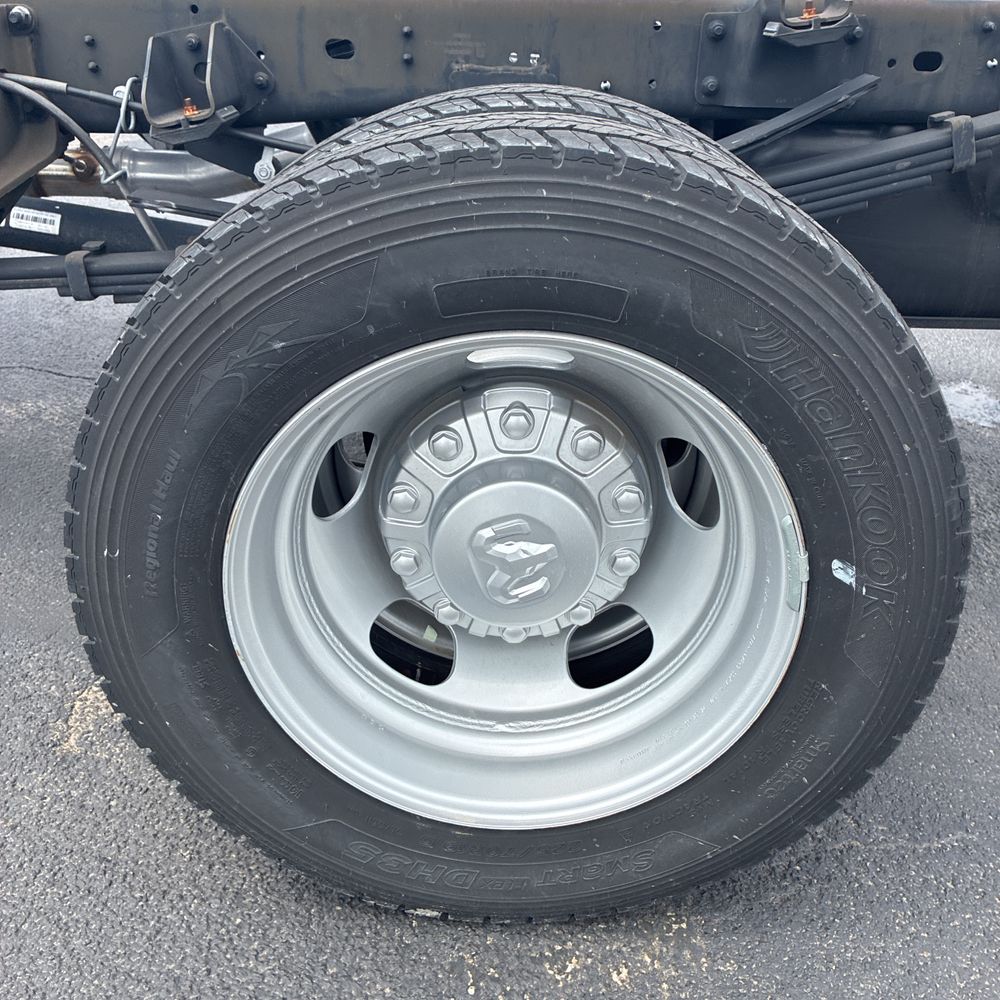 2024 Ram 5500 Chassis Tradesman/SLT/Laramie/Limited