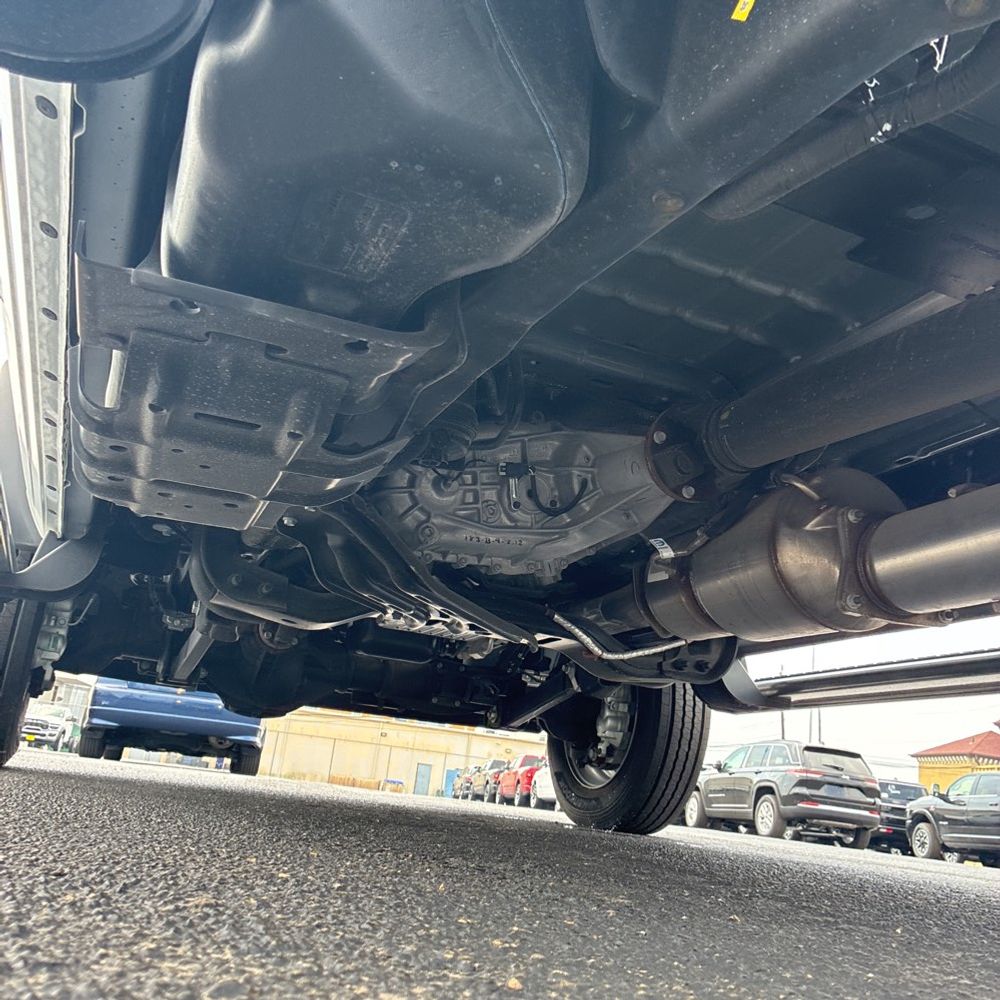 2024 Ram 5500 Chassis Tradesman/SLT/Laramie/Limited