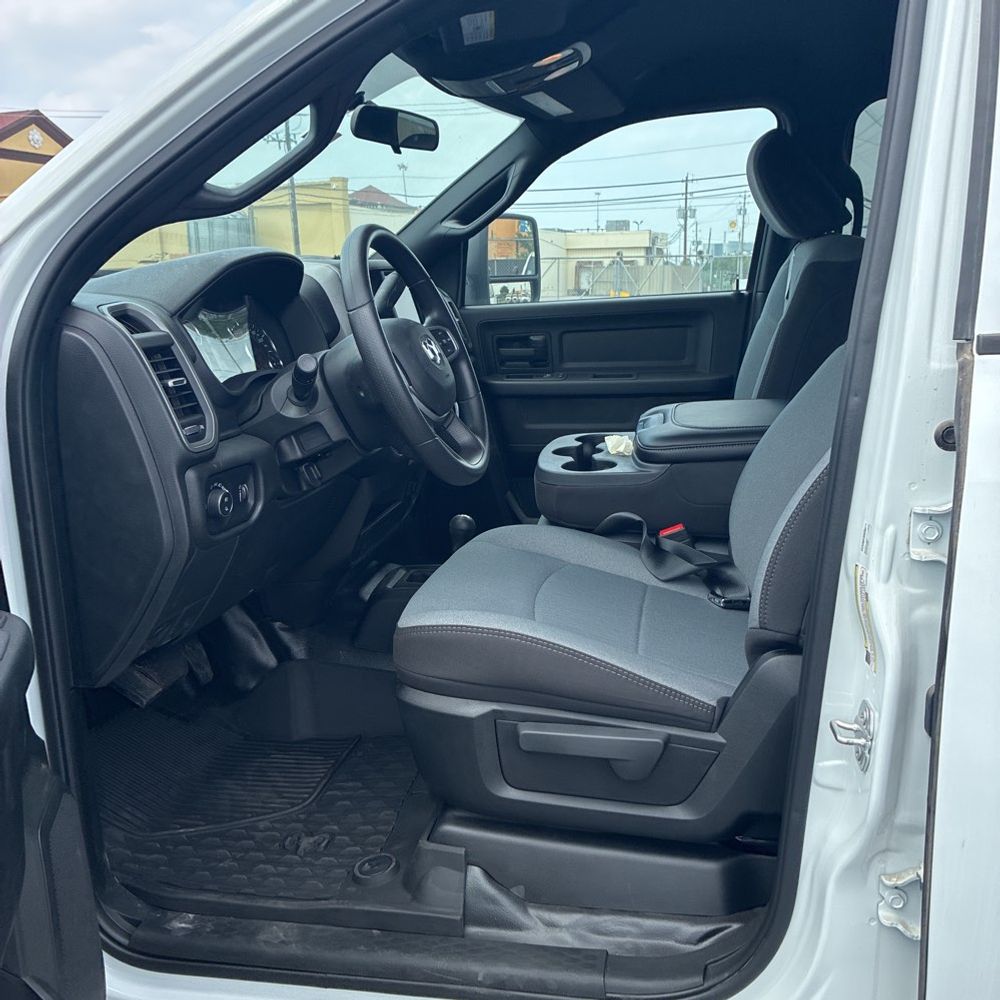 2024 Ram 5500 Chassis Tradesman/SLT/Laramie/Limited