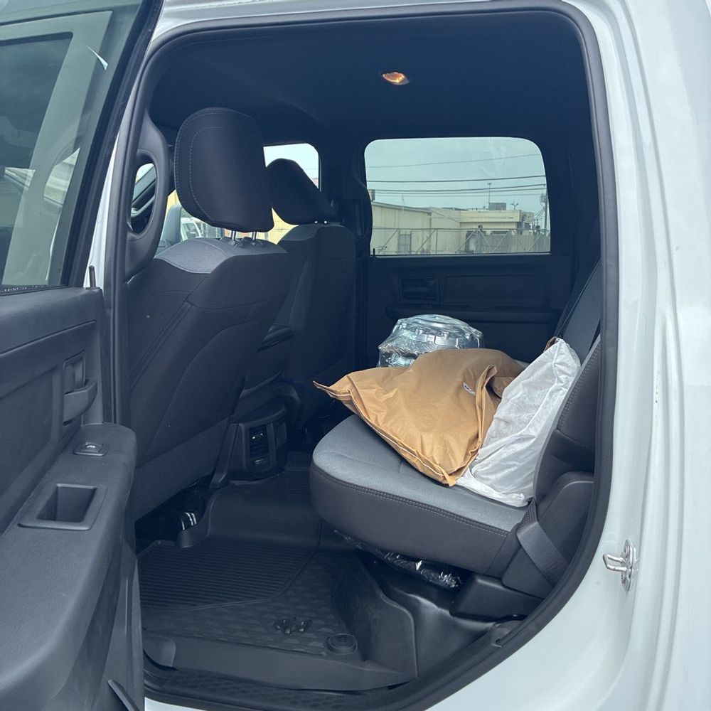 2024 Ram 5500 Chassis Tradesman/SLT/Laramie/Limited