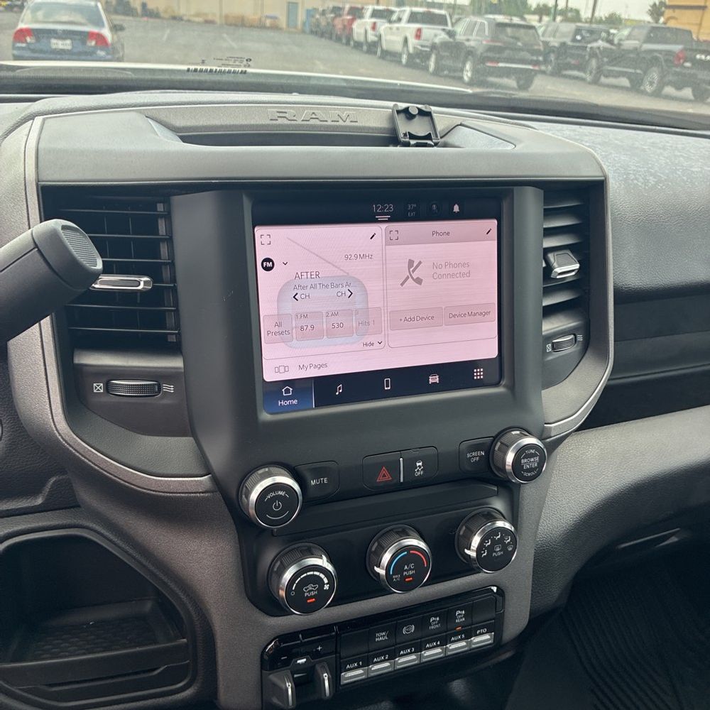 2024 Ram 5500 Chassis Tradesman/SLT/Laramie/Limited