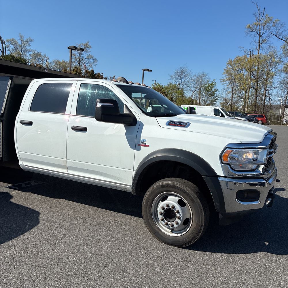 2024 Ram 5500 Chassis Tradesman/SLT/Laramie/Limited