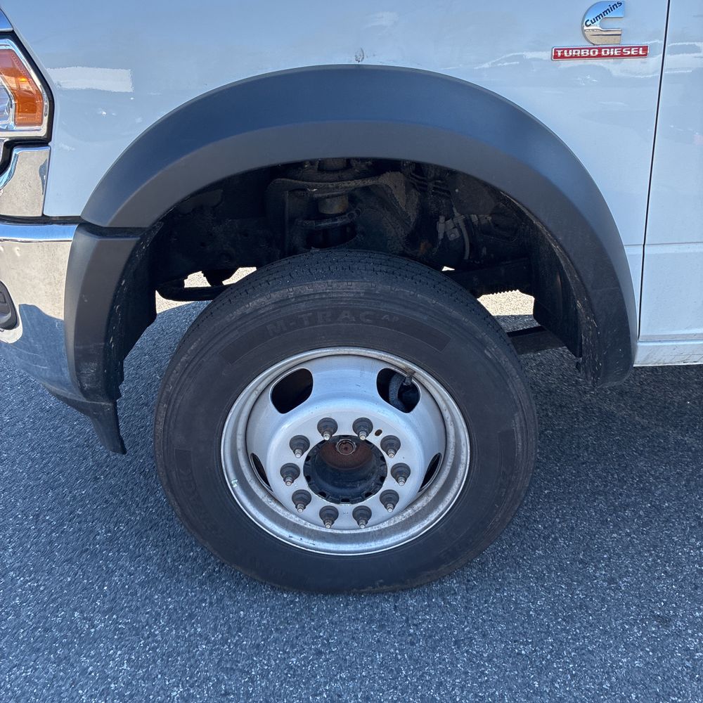 2024 Ram 5500 Chassis Tradesman/SLT/Laramie/Limited