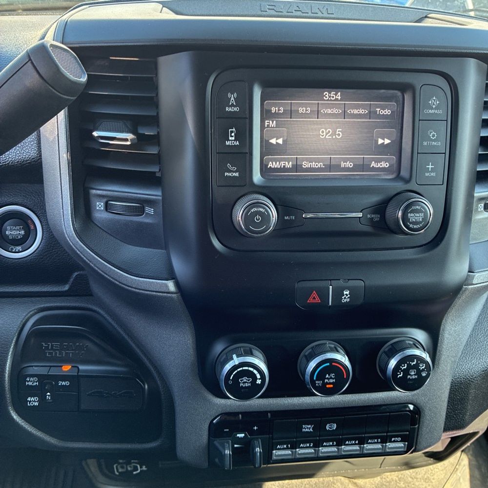 2024 Ram 5500 Chassis Tradesman/SLT/Laramie/Limited