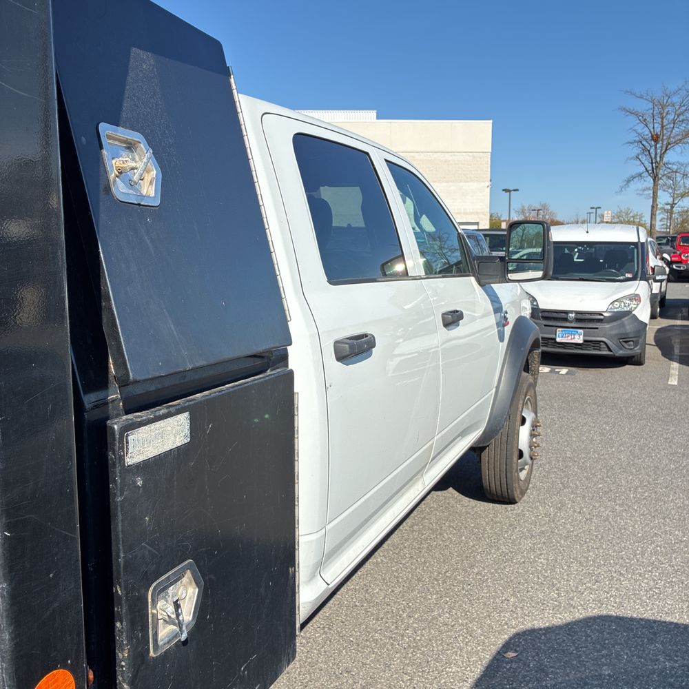 2024 Ram 5500 Chassis Tradesman/SLT/Laramie/Limited