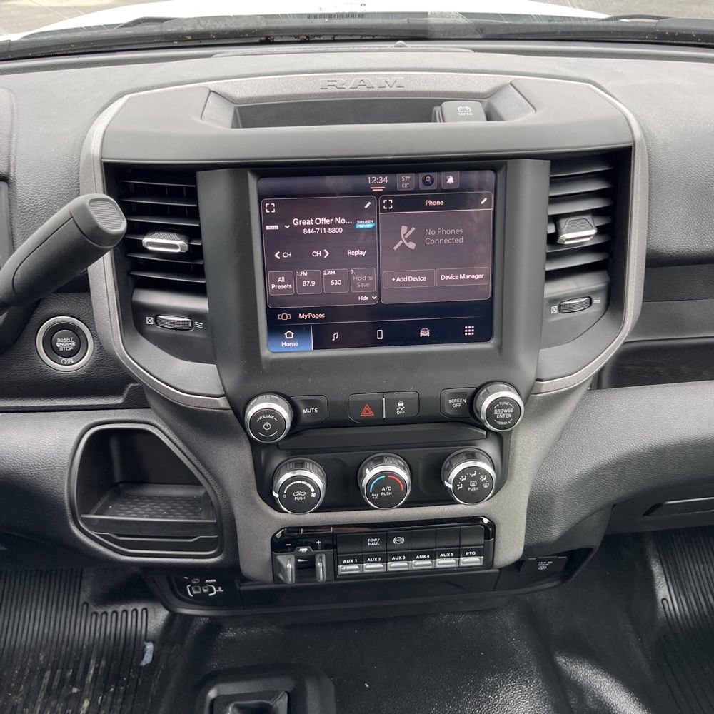 2024 Ram 3500 Cab/Chassis Tradesman