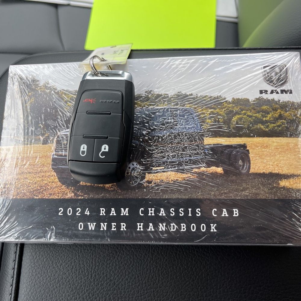 2024 Ram 3500 Cab/Chassis Tradesman