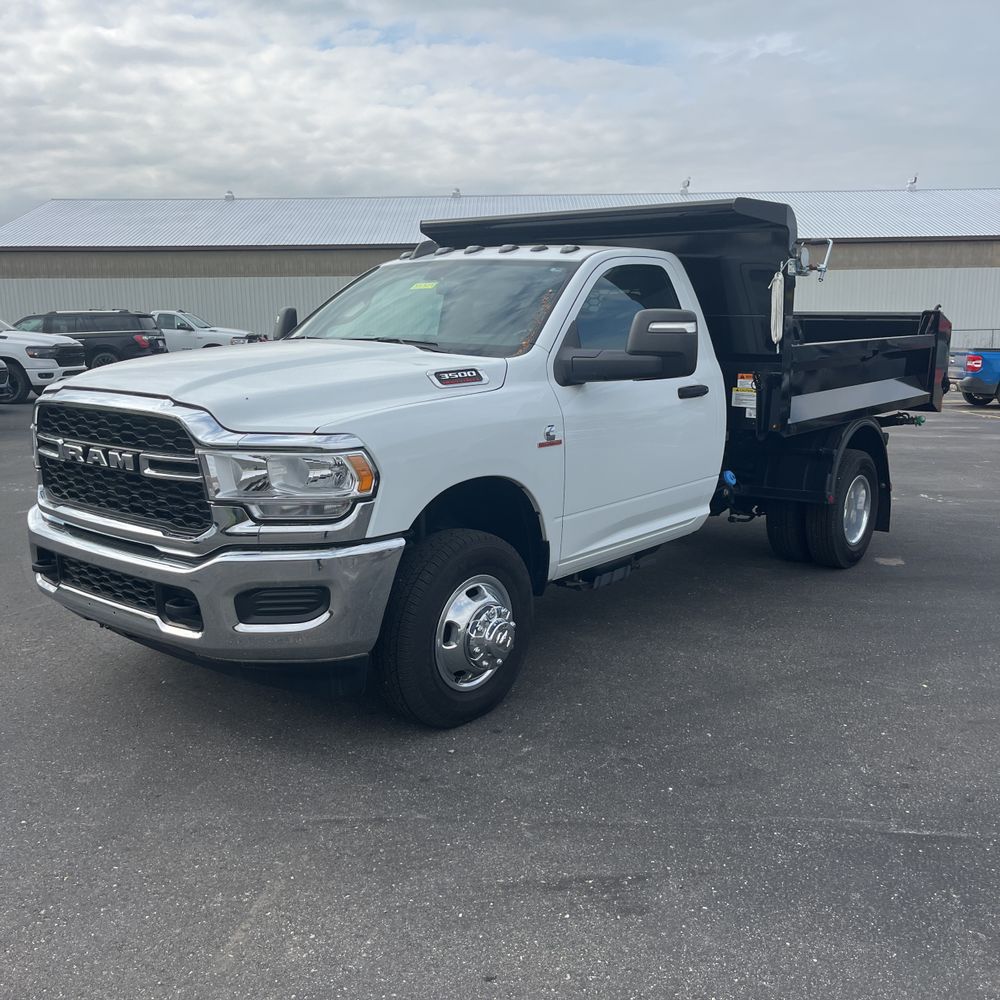 2024 Ram 3500 Cab/Chassis Tradesman