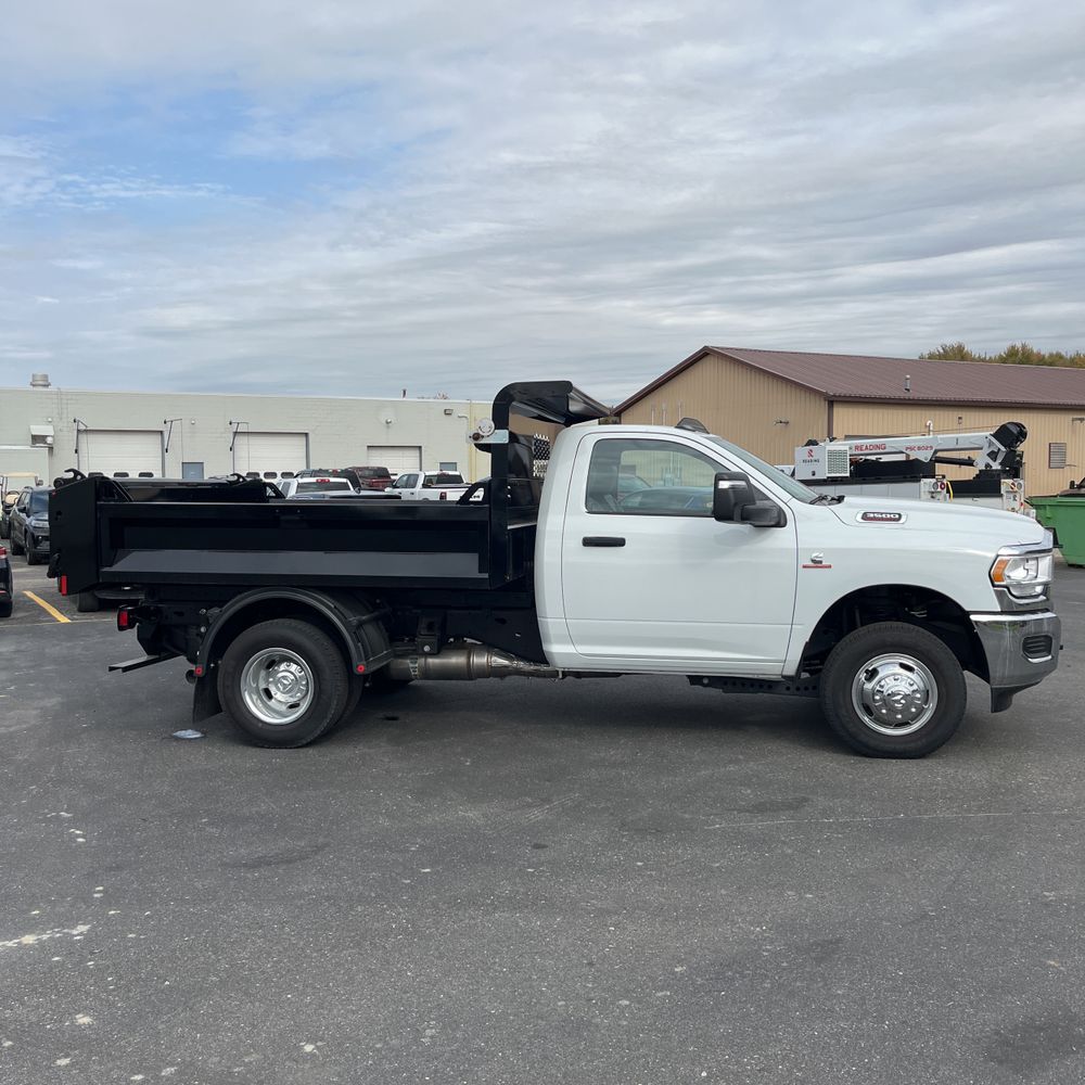 2024 Ram 3500 Cab/Chassis Tradesman