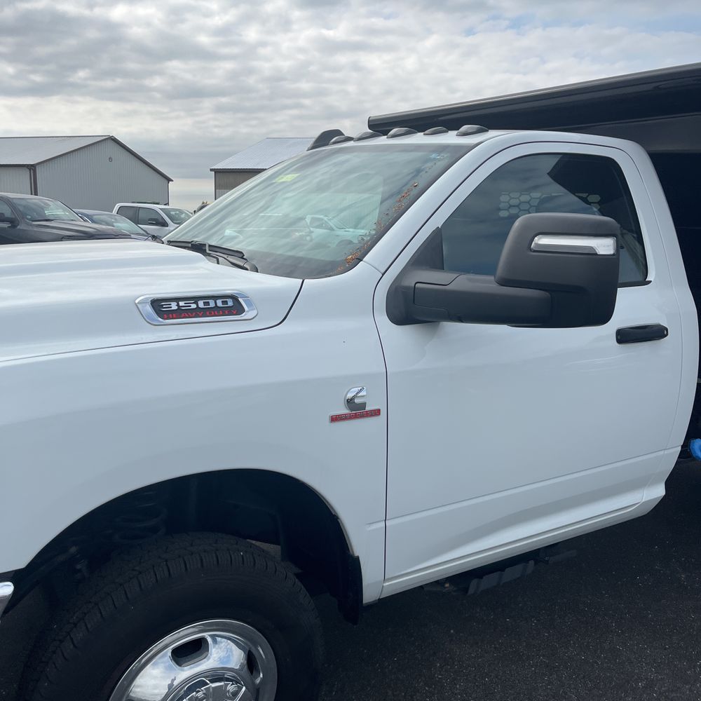 2024 Ram 3500 Cab/Chassis Tradesman