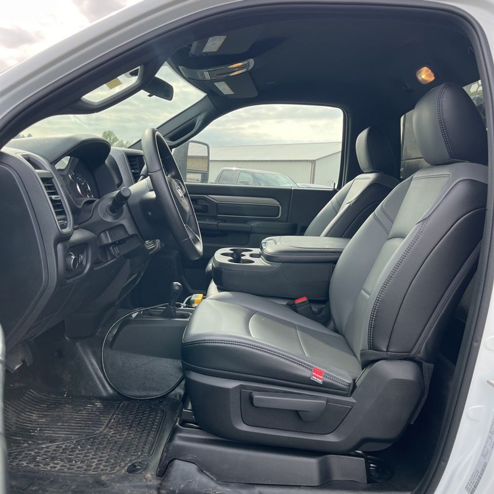 2024 Ram 3500 Cab/Chassis Tradesman