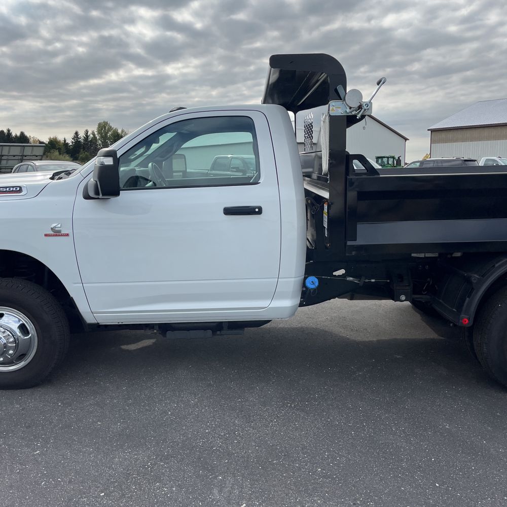 2024 Ram 3500 Cab/Chassis Tradesman