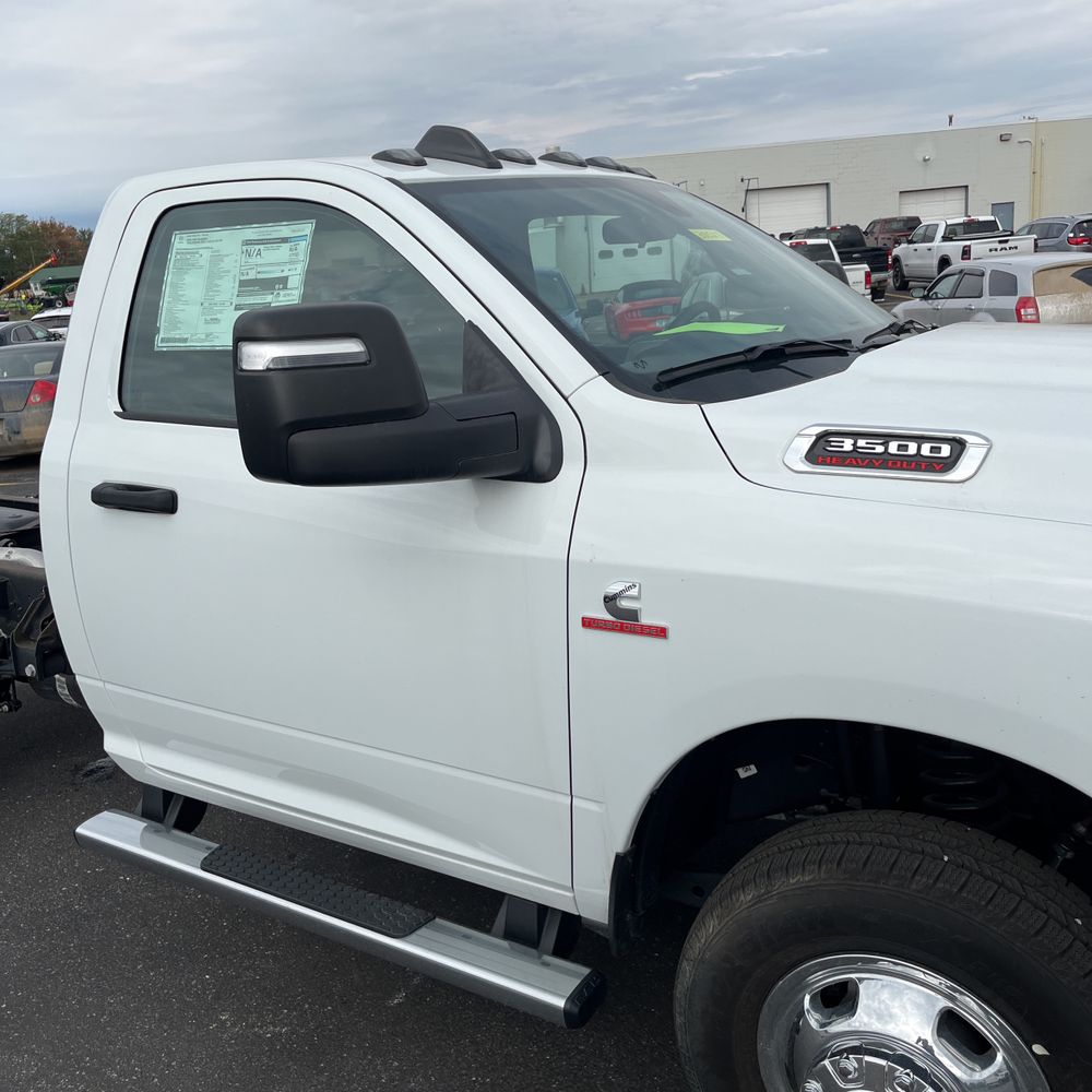 2024 Ram 3500 Cab/Chassis Tradesman