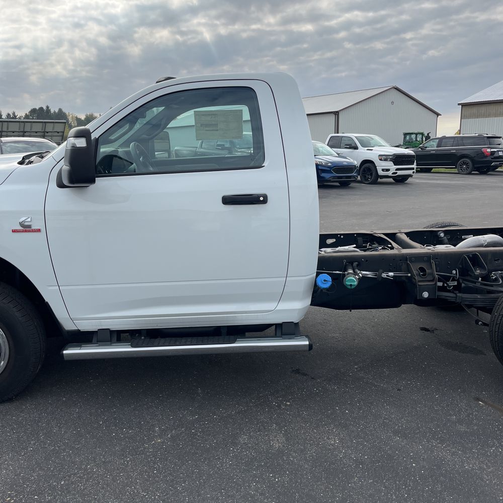 2024 Ram 3500 Cab/Chassis Tradesman