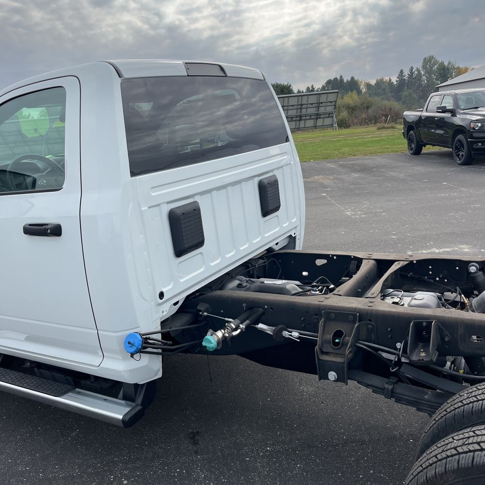 2024 Ram 3500 Cab/Chassis Tradesman