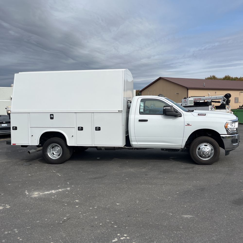 2024 Ram 3500 Cab/Chassis Tradesman