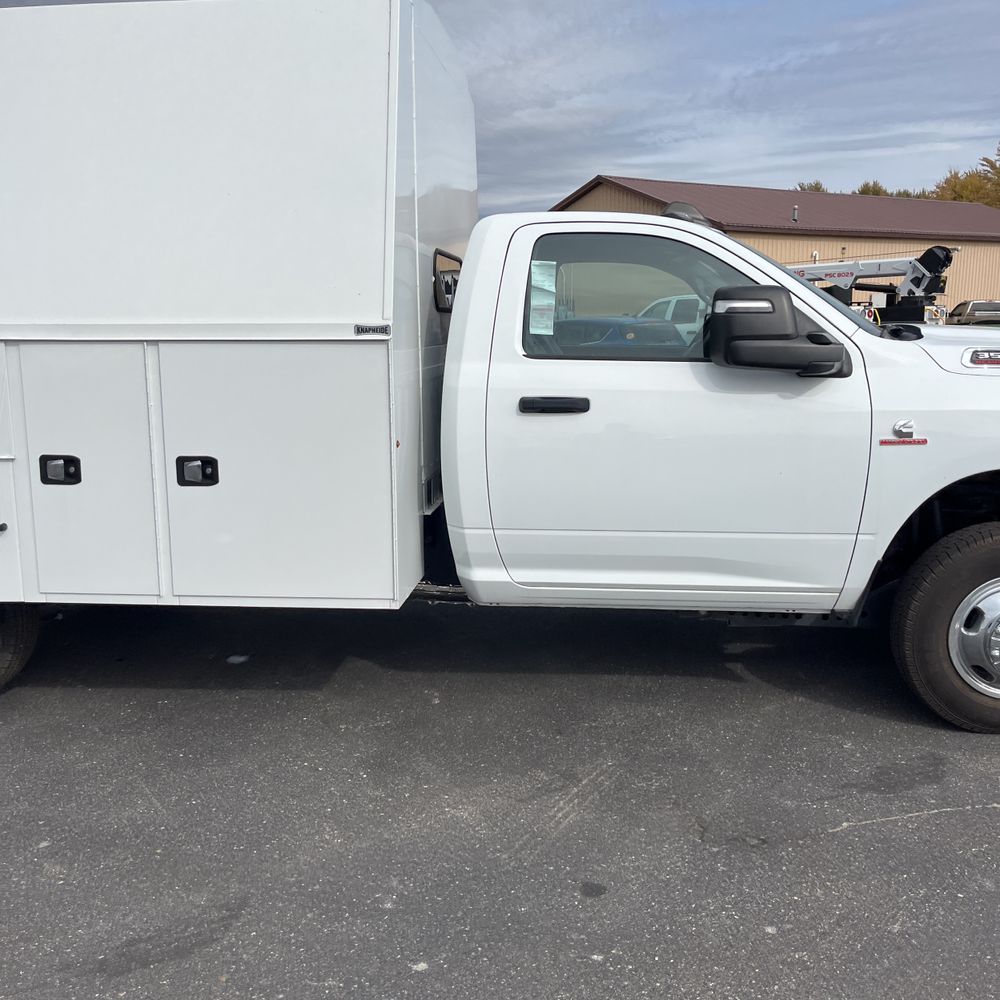 2024 Ram 3500 Cab/Chassis Tradesman
