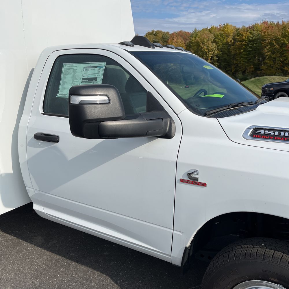 2024 Ram 3500 Cab/Chassis Tradesman