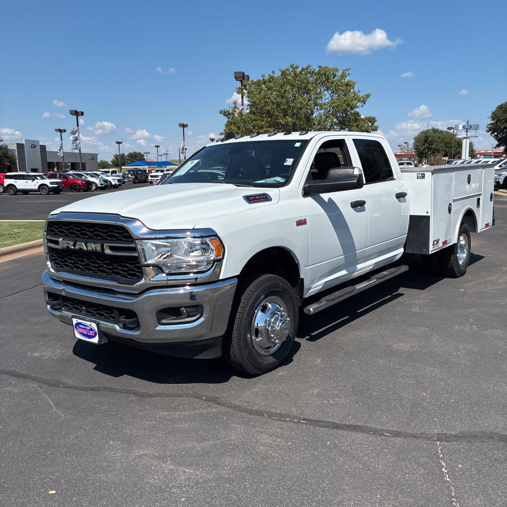 2022 Ram 3500 Cab/Chassis Tradesman