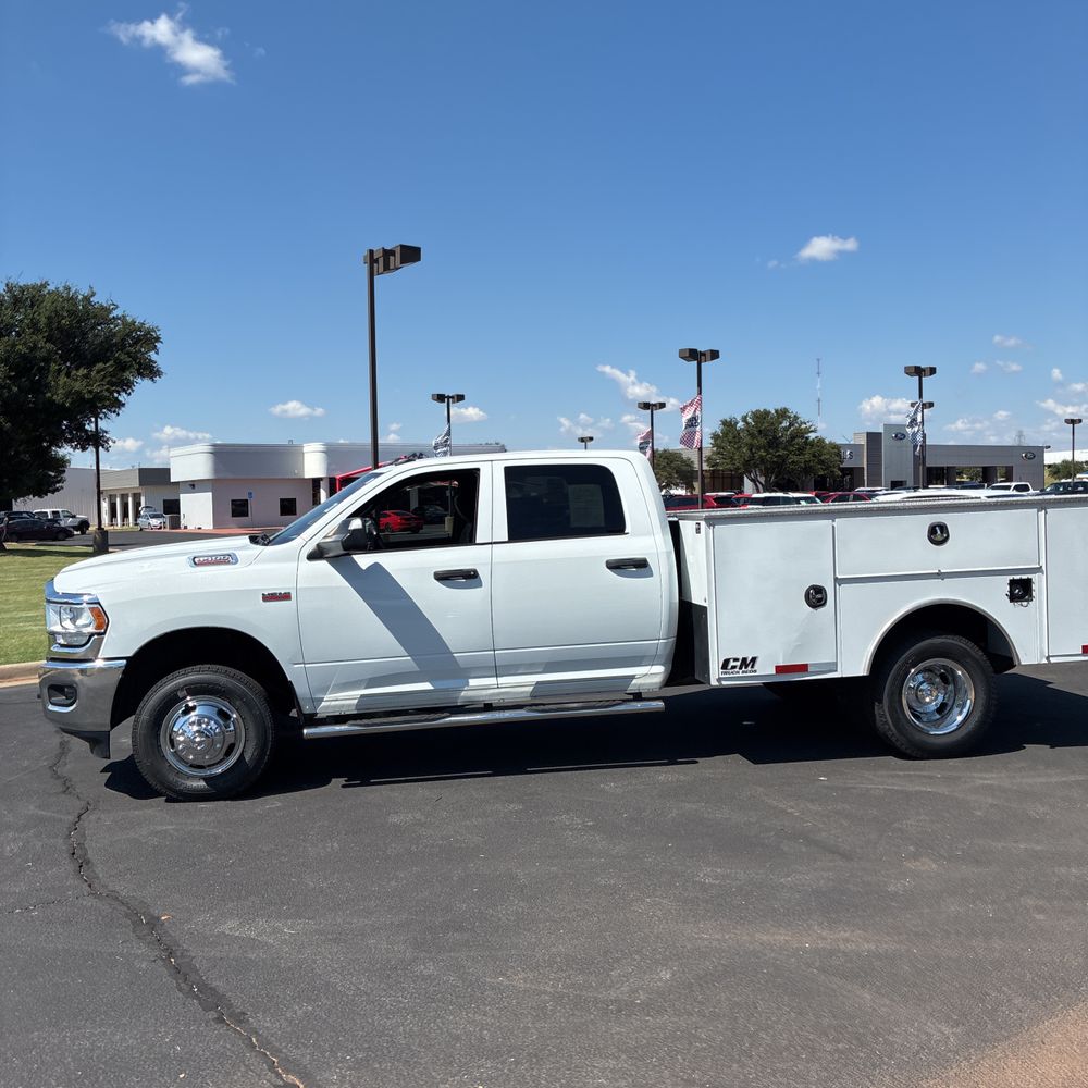 2022 Ram 3500 Cab/Chassis Tradesman