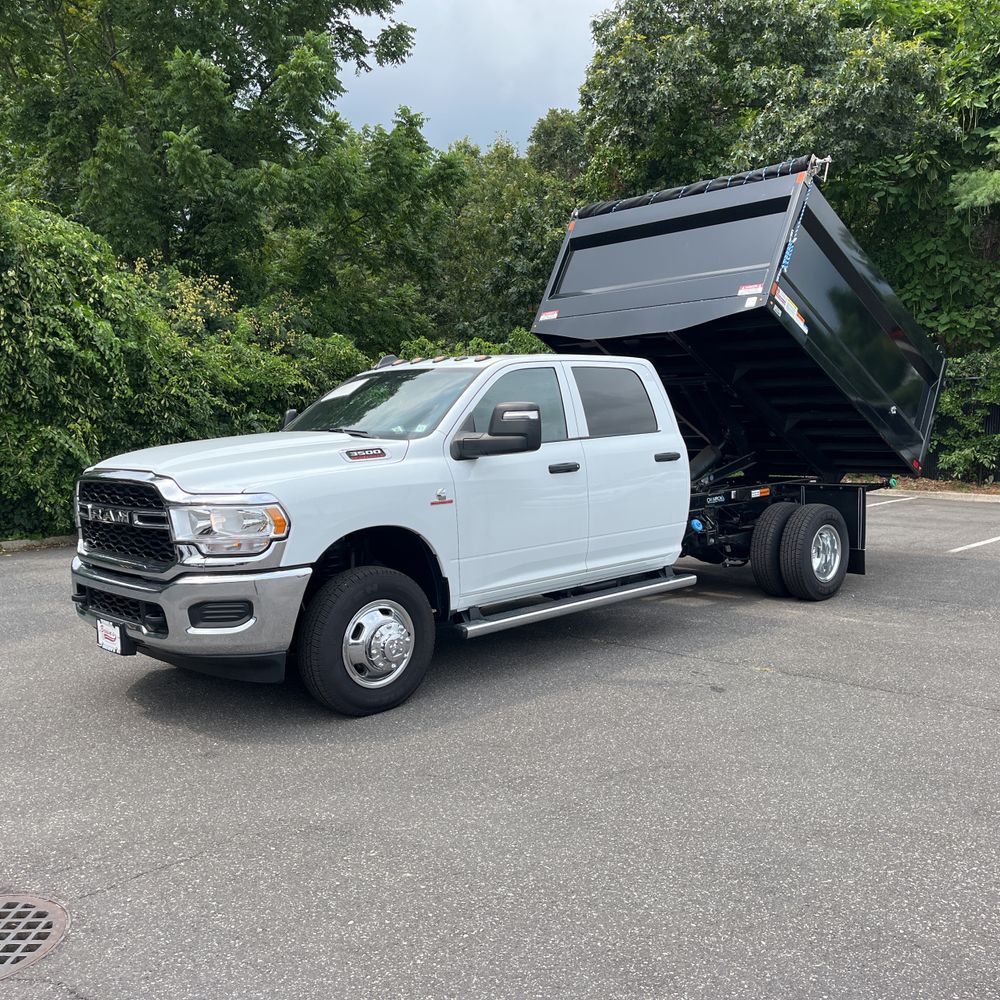 2024 Ram 3500 Cab/Chassis Tradesman