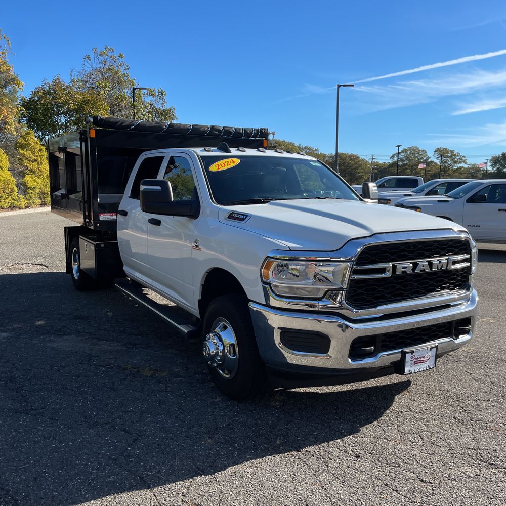 2024 Ram 3500 Cab/Chassis Tradesman