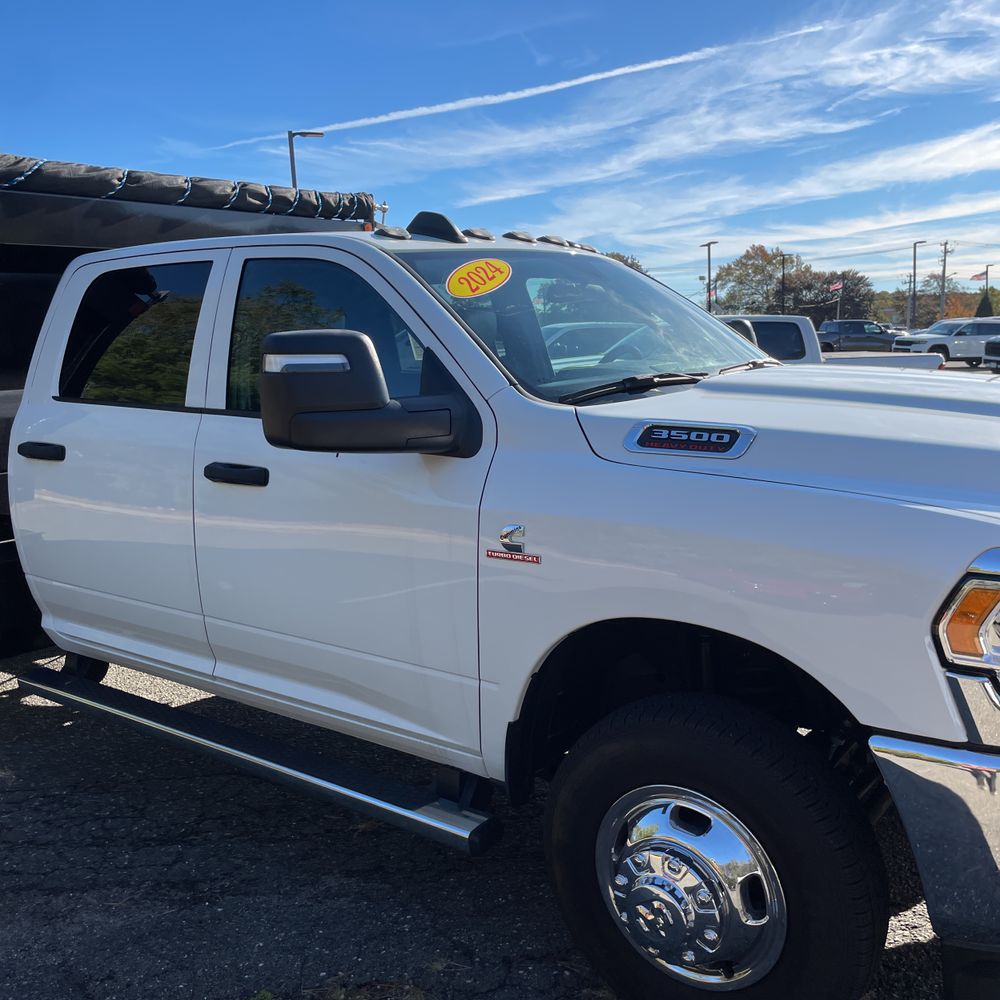 2024 Ram 3500 Cab/Chassis Tradesman