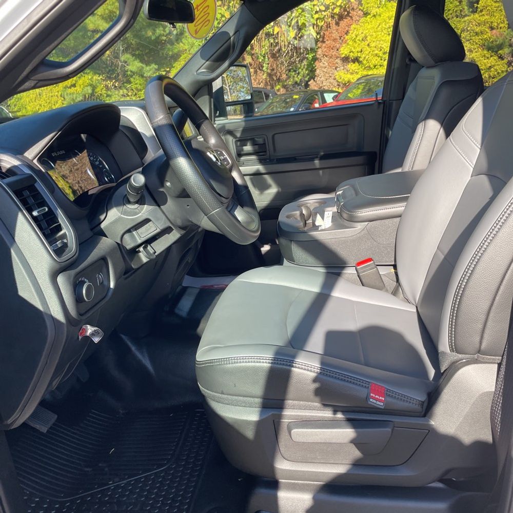 2024 Ram 3500 Cab/Chassis Tradesman