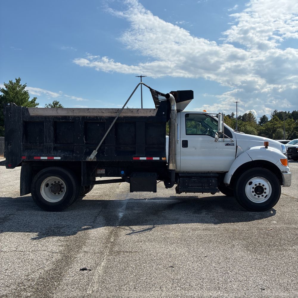 2014 Ford F750SD XLT