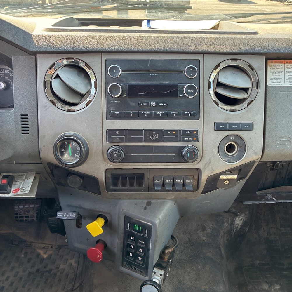 2014 Ford F750SD XLT
