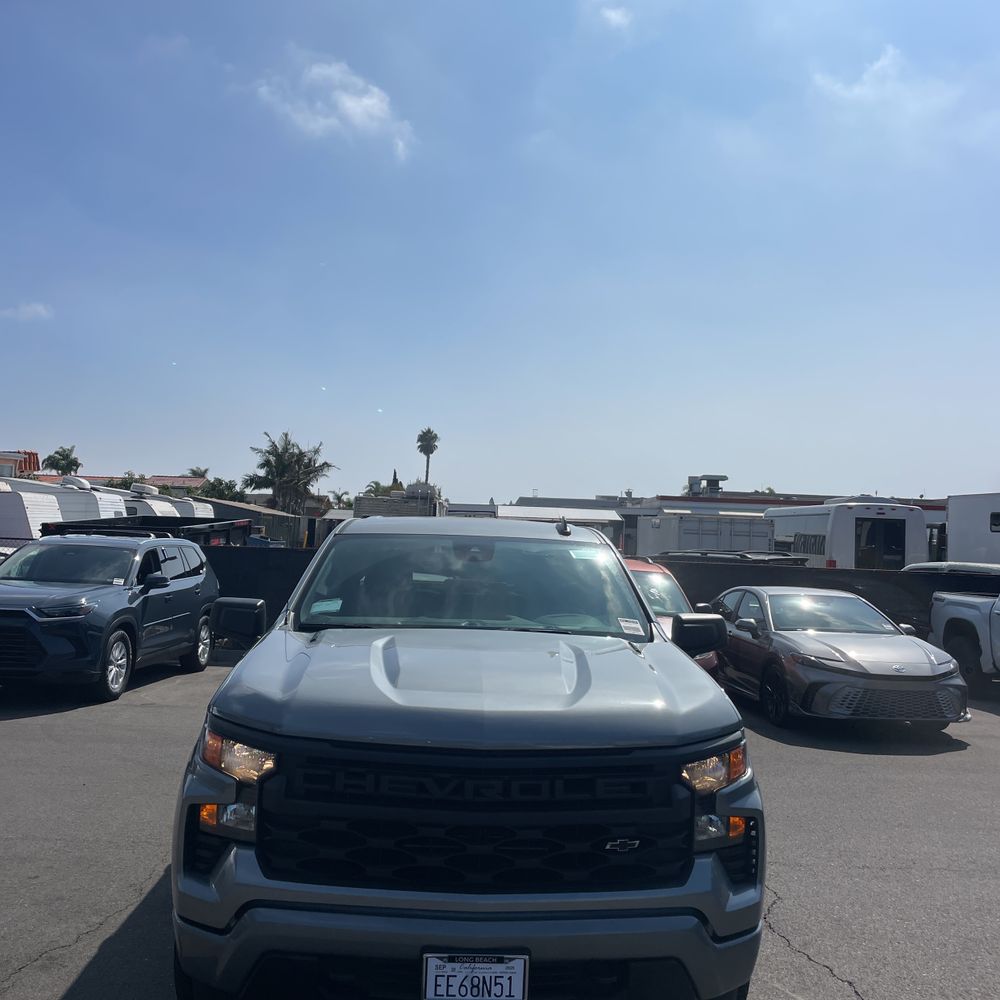 2025 Chevrolet Silverado 1500 Custom