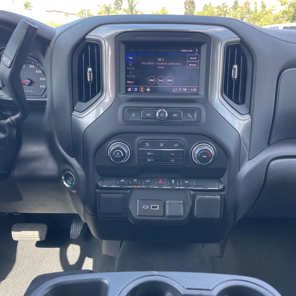 2025 Chevrolet Silverado 1500 Custom