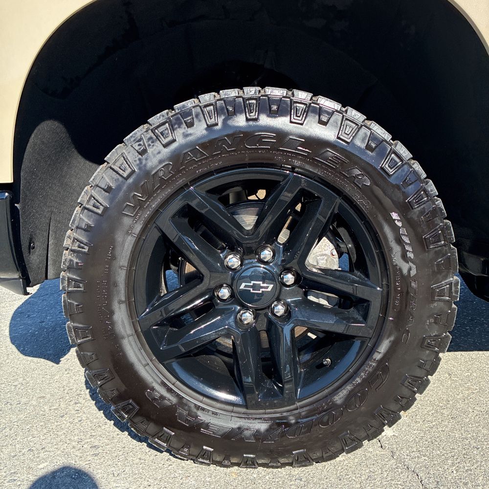 2023 Chevrolet Silverado 1500 Custom Trail Boss