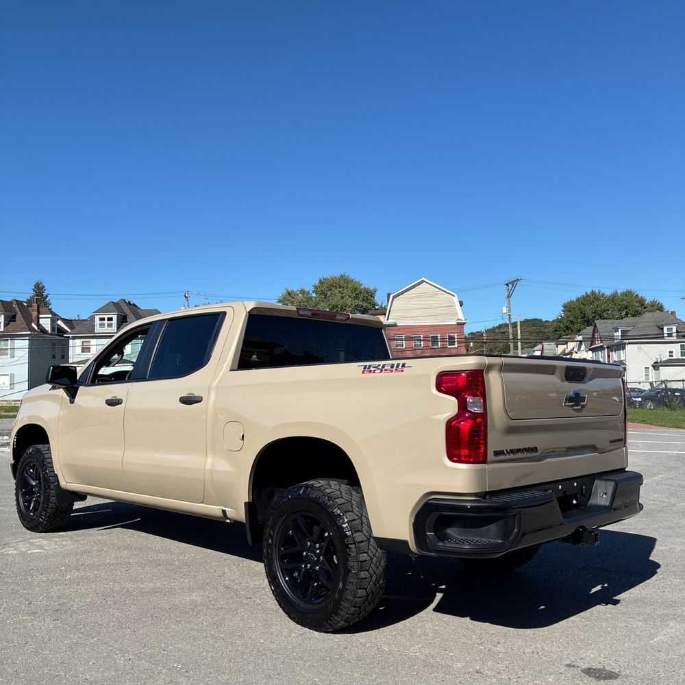 2023 Chevrolet Silverado 1500 Custom Trail Boss