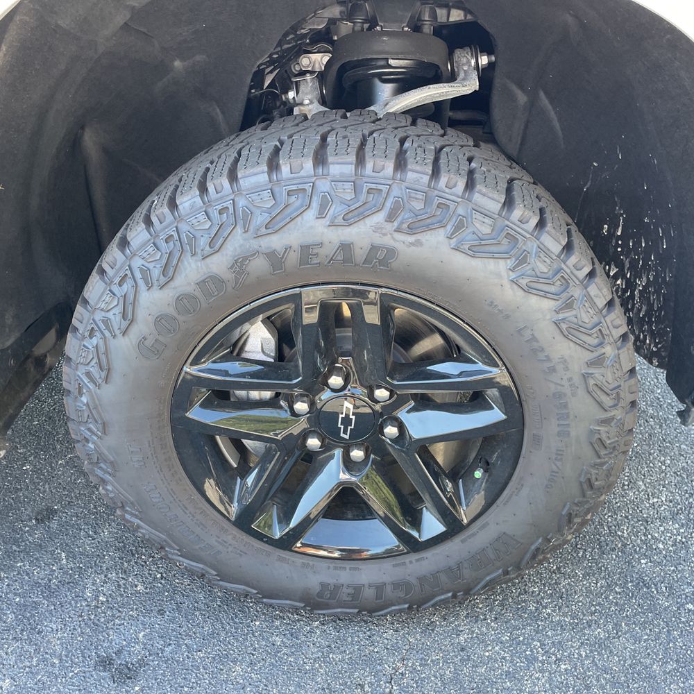 2024 Chevrolet Silverado 1500 Custom Trail Boss