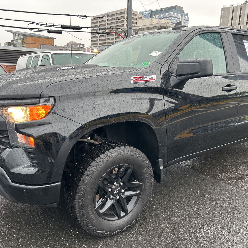 2024 Chevrolet Silverado 1500 Custom Trail Boss