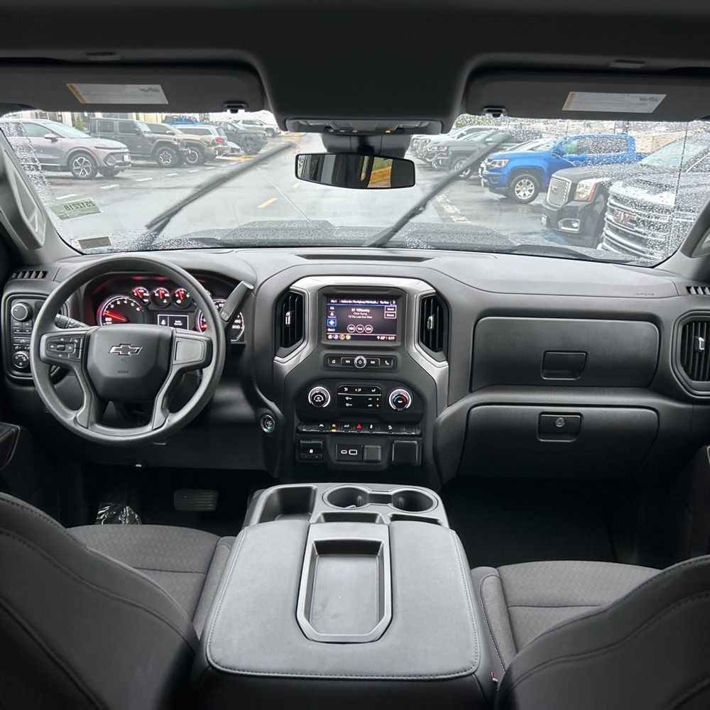 2024 Chevrolet Silverado 1500 Custom Trail Boss