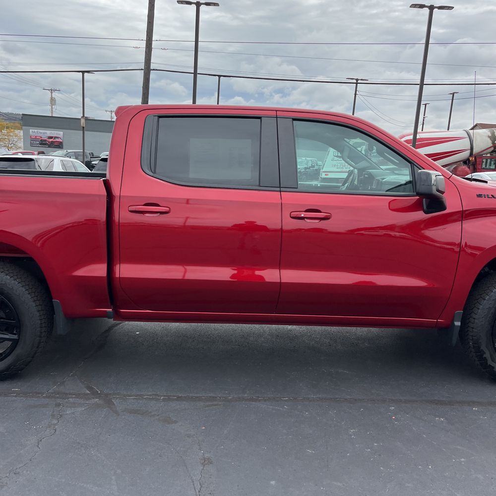 2024 Chevrolet Silverado 1500 RST
