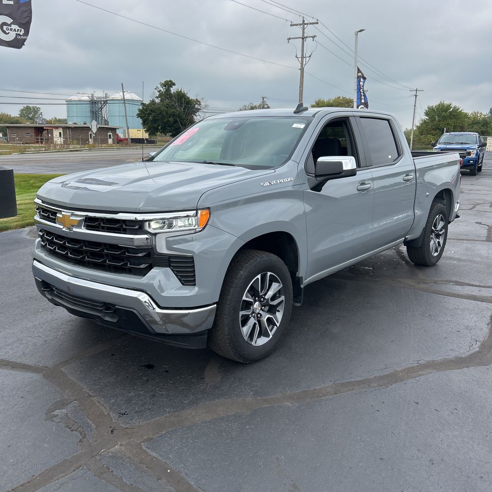 2024 Chevrolet Silverado 1500 LT