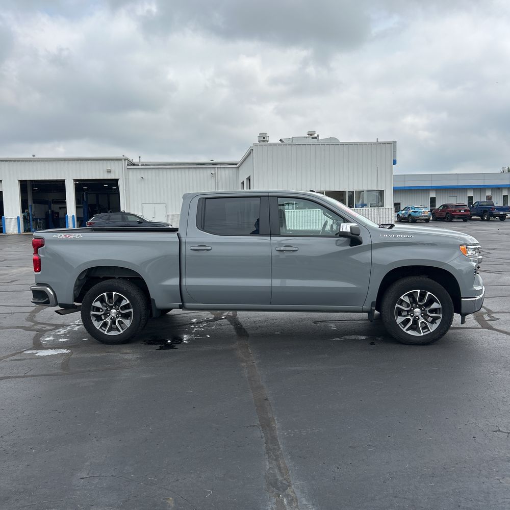 2024 Chevrolet Silverado 1500 LT