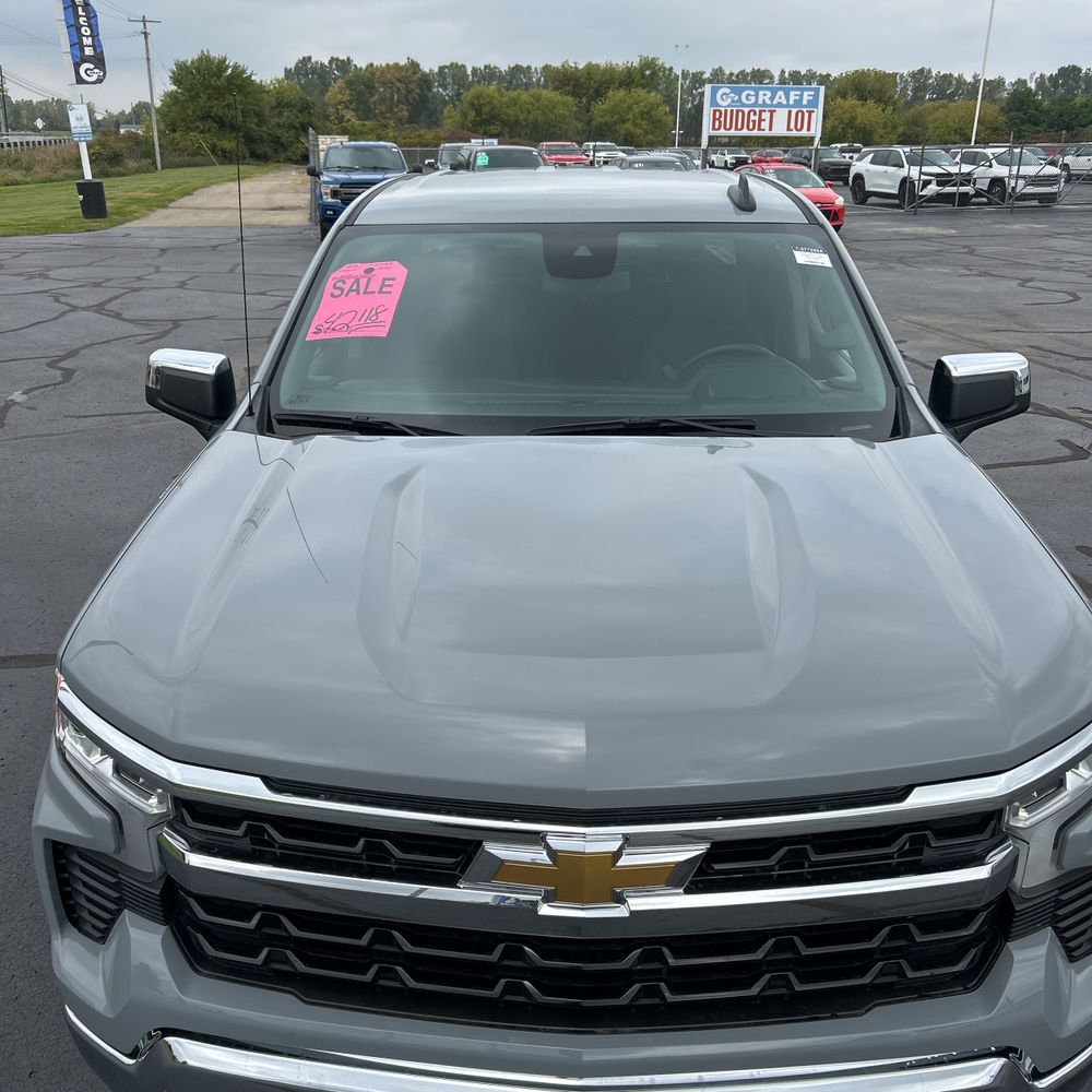 2024 Chevrolet Silverado 1500 LT