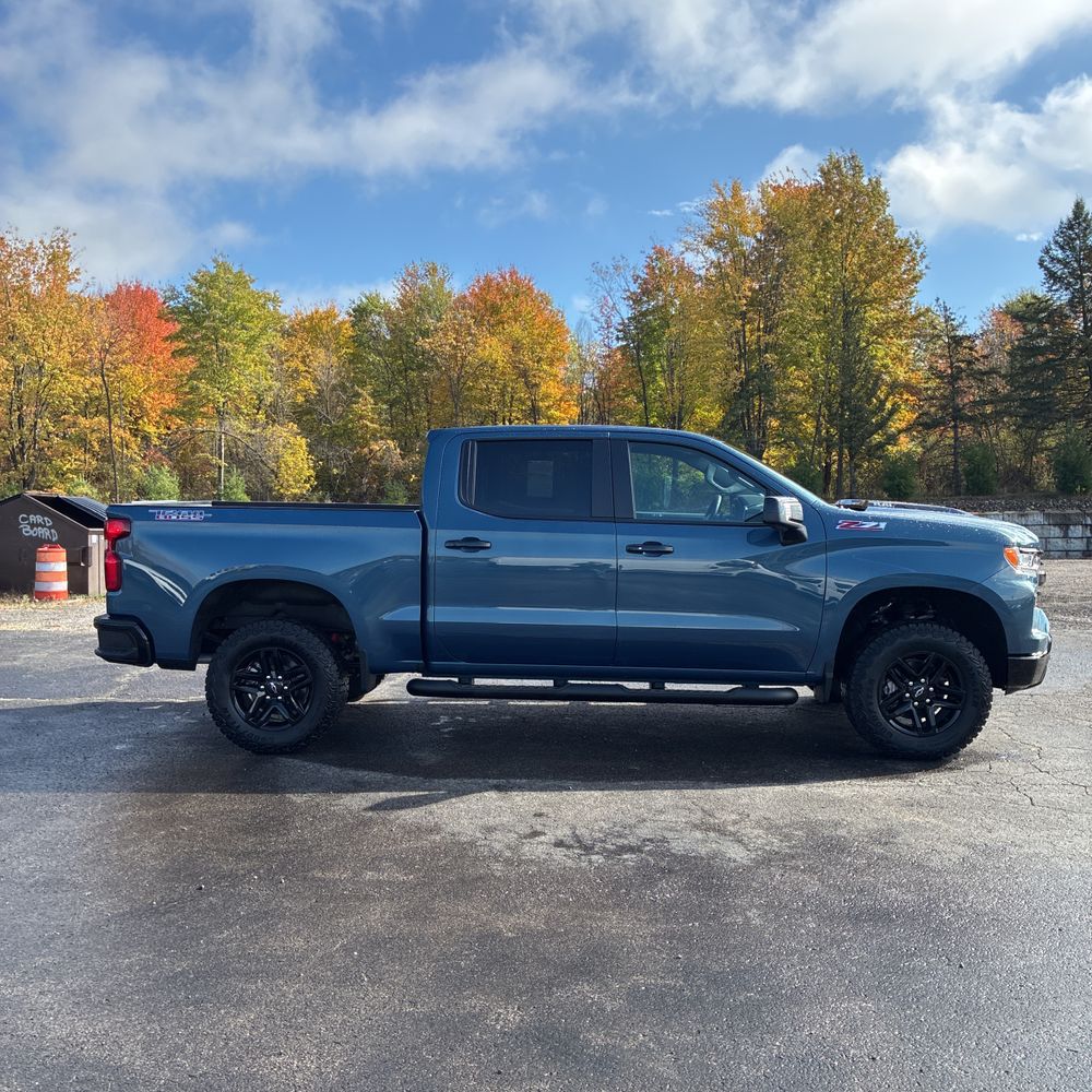 2024 Chevrolet Silverado 1500 LT Trail Boss