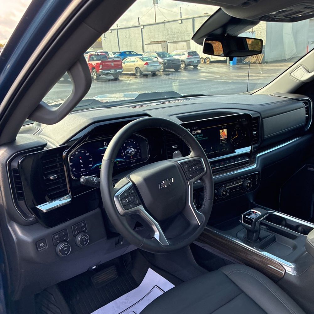 2024 Chevrolet Silverado 1500 LT Trail Boss